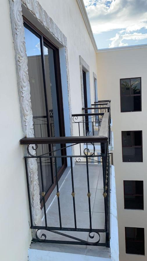 Real Hispano Valladolid  Extérieur photo A balcony in Athens, Greece